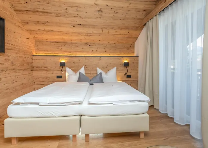 فندق Sonnenspitz ***